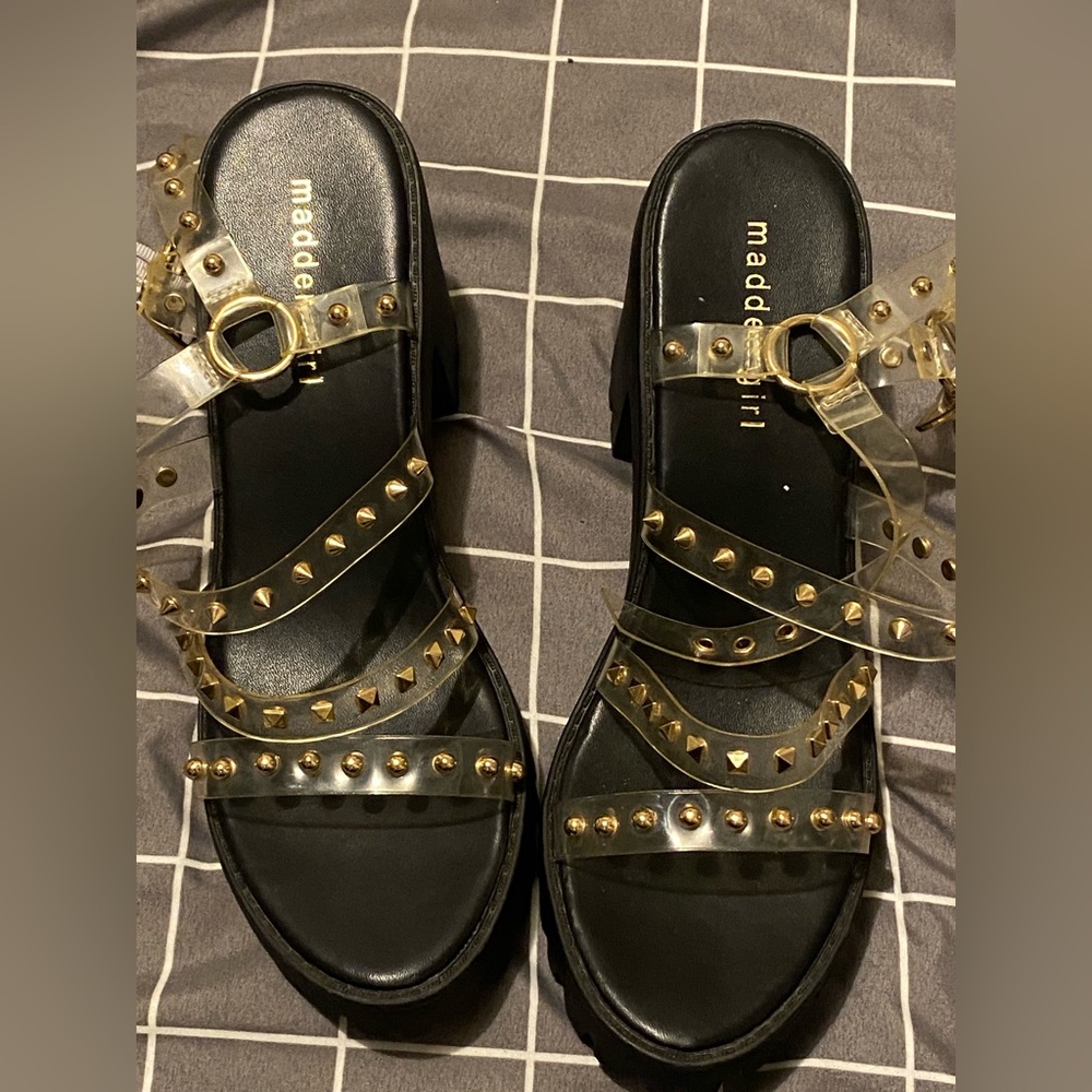 Steve Madden woman heel shoes… worn only once!!! Like new!’